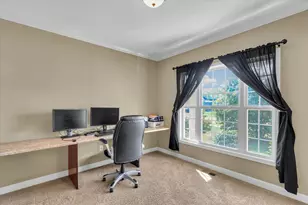 114 Sunflower St, Savoy, IL 61874 - Photo 9
