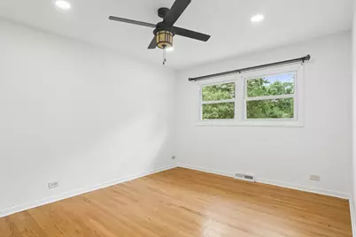 710 E Valley Lane, Arlington Heights, IL 60004 - Photo 11
