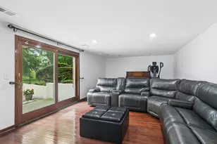 710 E Valley Ln, Arlington Heights, IL 60004 - Photo 15