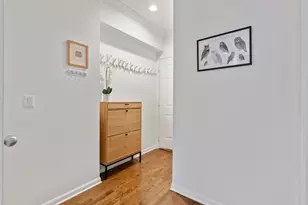 934 W Cuyler Ave, Chicago, IL 60613 - Photo 23
