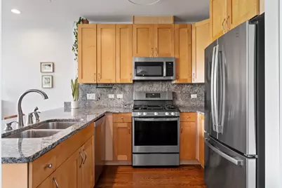 934 W Cuyler Avenue #3D, Chicago, IL 60613 - Photo 9