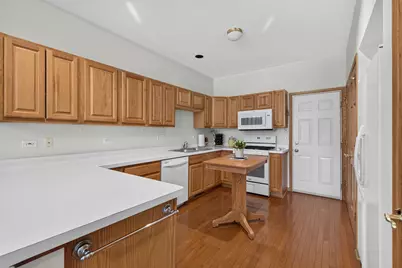 3932 Balmoral Court, Rolling Meadows, IL 60008 - Photo 11