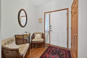 3932 Balmoral Ct, Rolling Meadows, IL 60008 - Photo 5