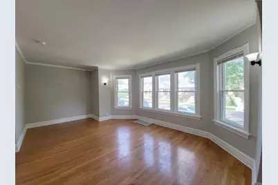 3042 N Lowell Avenue, Chicago, IL 60641 - Photo 3