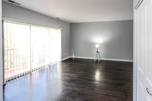 1153 W Washburne Ave, Chicago, IL 60608 - Photo 7