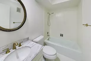 9529 Bronx Pl, Skokie, IL 60077 - Photo 9