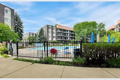 9529 Bronx Place #213, Skokie, IL 60077 - Photo 7