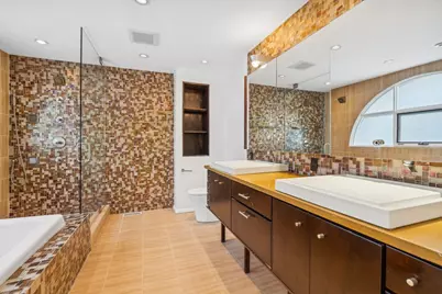 2910 N Commonwealth Avenue #3, Chicago, IL 60657 - Photo 11