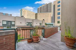 2910 N Commonwealth Ave, Chicago, IL 60657 - Photo 23