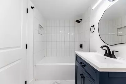 8025 S Euclid Avenue, Chicago, IL 60617 - Photo 25