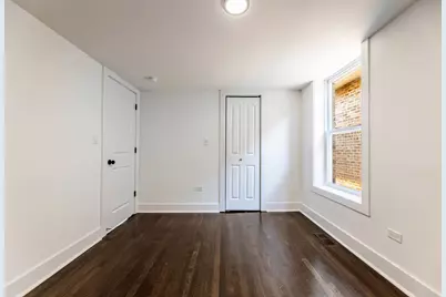 8025 S Euclid Avenue, Chicago, IL 60617 - Photo 17