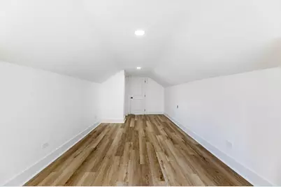 8025 S Euclid Avenue, Chicago, IL 60617 - Photo 19