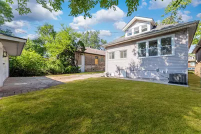 8025 S Euclid Avenue, Chicago, IL 60617 - Photo 31