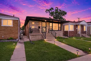 12631 S Justine St, Calumet Park, IL 60827 - Photo 1