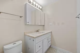 375 Plum Creek Dr, Wheeling, IL 60090 - Photo 15