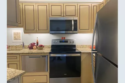 300 N State Street #2834, Chicago, IL 60654 - Photo 5
