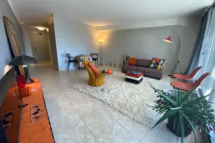 300 N State St, Chicago, IL 60654 - Photo 3