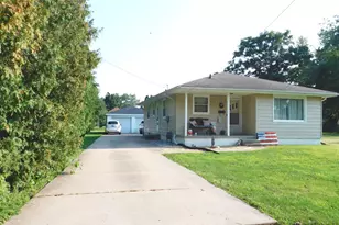 213 Sangamon St, Streator, IL 61364 - Photo 3