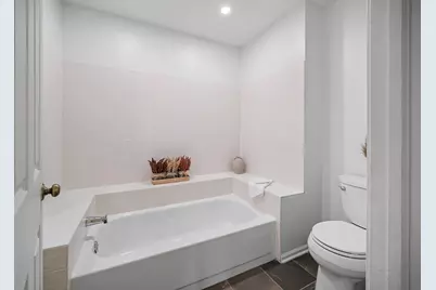 720 Caliente Court #720, Libertyville, IL 60048 - Photo 3