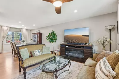 1350 Rock Cove Court, Hoffman Estates, IL 60192 - Photo 3