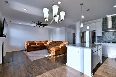 311 Dennis Lane, Oswego, IL 60543 - Photo 9