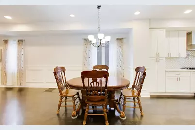 2819 Cuyler Avenue, Berwyn, IL 60402 - Photo 9