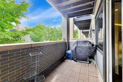 1340 W Walton Street #1W, Chicago, IL 60642 - Photo 19