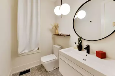 1340 W Walton Street #1W, Chicago, IL 60642 - Photo 11