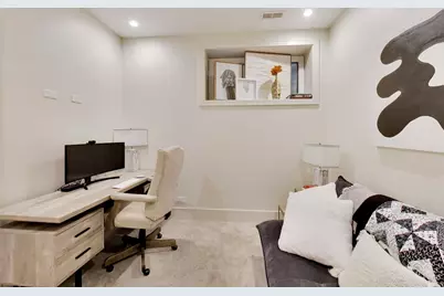 1340 W Walton Street #1W, Chicago, IL 60642 - Photo 13
