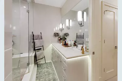 1340 W Walton Street #1W, Chicago, IL 60642 - Photo 15