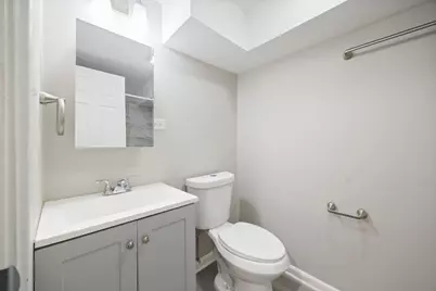 2431 Gunderson Avenue, Berwyn, IL 60402 - Photo 13