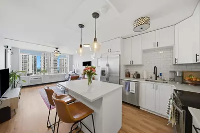 1360 N Sandburg Terrace #2104C, Chicago, IL 60610 - Photo 3