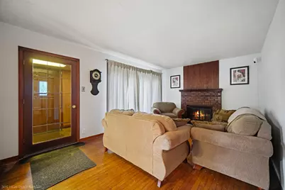 107 Highland Street, Calumet City, IL 60409 - Photo 5