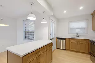 620 N Hough St, Barrington, IL 60010 - Photo 5