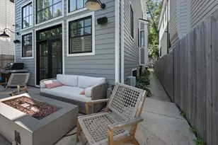 2448 W Moffat St, Chicago, IL 60647 - Photo 45