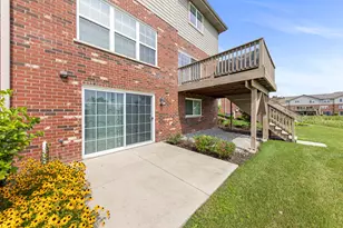 9437 Parkwood Ln, Tinley Park, IL 60487 - Photo 27