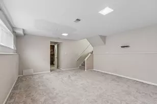 9005 N Grace Ave, Niles, IL 60714 - Photo 17