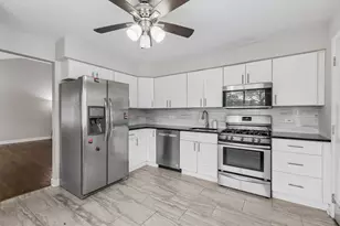 9005 N Grace Ave, Niles, IL 60714 - Photo 9