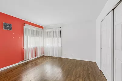 9005 N Grace Avenue, Niles, IL 60714 - Photo 13
