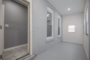 320 S Whipple St, Chicago, IL 60612 - Photo 13
