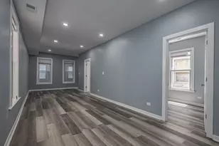 320 S Whipple St, Chicago, IL 60612 - Photo 3