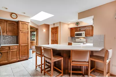 8636 W 98th Place, Palos Hills, IL 60465 - Photo 7
