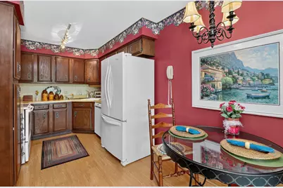 77 Lake Hinsdale Drive #202, Willowbrook, IL 60527 - Photo 9