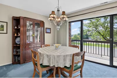 77 Lake Hinsdale Drive #202, Willowbrook, IL 60527 - Photo 5