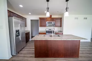 1908 Willow Brook Dr, Bourbonnais, IL 60914 - Photo 3