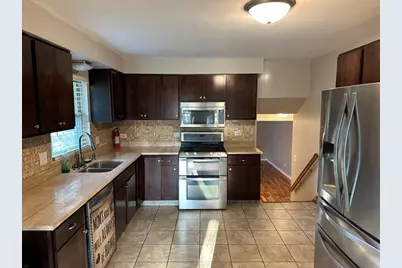 931 W Westwood Drive, Glenwood, IL 60425 - Photo 9