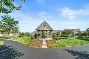 3903 Ridge Pointe Dr, Geneva, IL 60134 - Photo 35