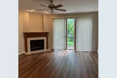 545 Woodcrest Drive #545, Mundelein, IL 60060 - Photo 3