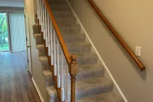 545 Woodcrest Dr, Mundelein, IL 60060 - Photo 9