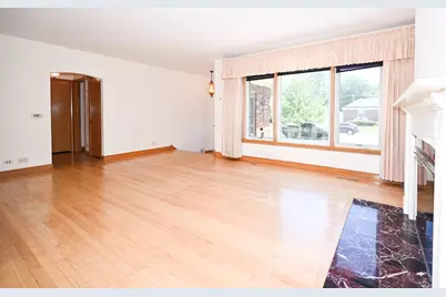 2250 Belleview Avenue, Westchester, IL 60154 - Photo 3
